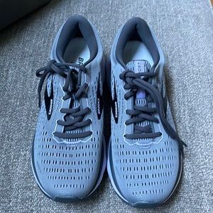 Women’s Brooks Ghost 13 Grey/Blackened pearl/ Purple